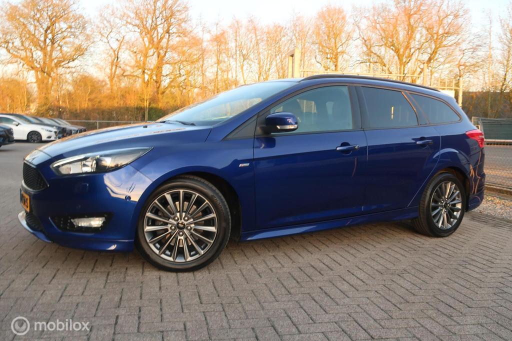 Ford Focus Wagon 1.5 183PK ST Line AUTOMAAT,CARPLAY,LEDVER., Stof, Blauw, 690 kg, 3 cilinders