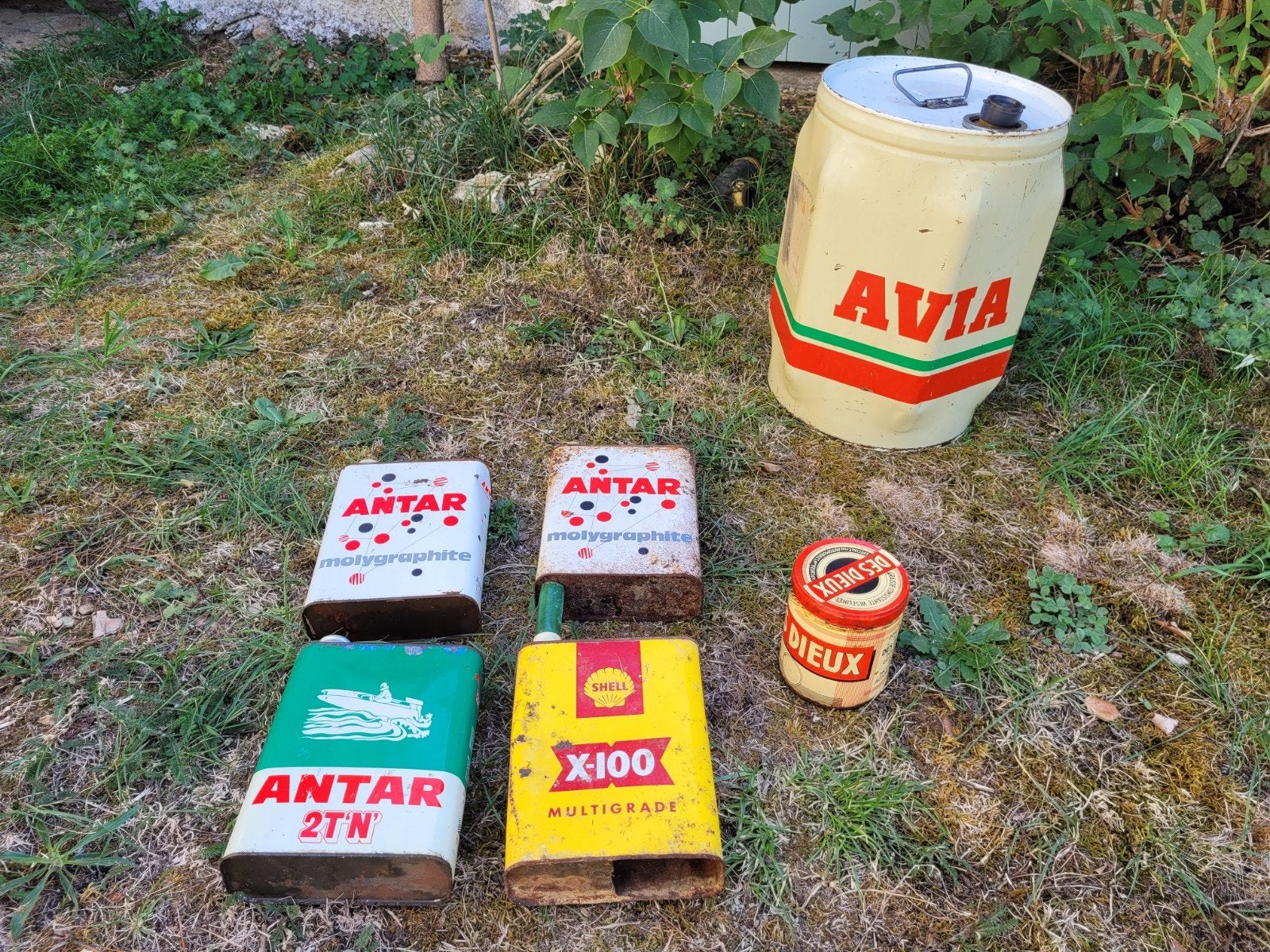 vintage olievat Avia, Antar, Shell, graisse des dieux, Ophalen, Gebruikt