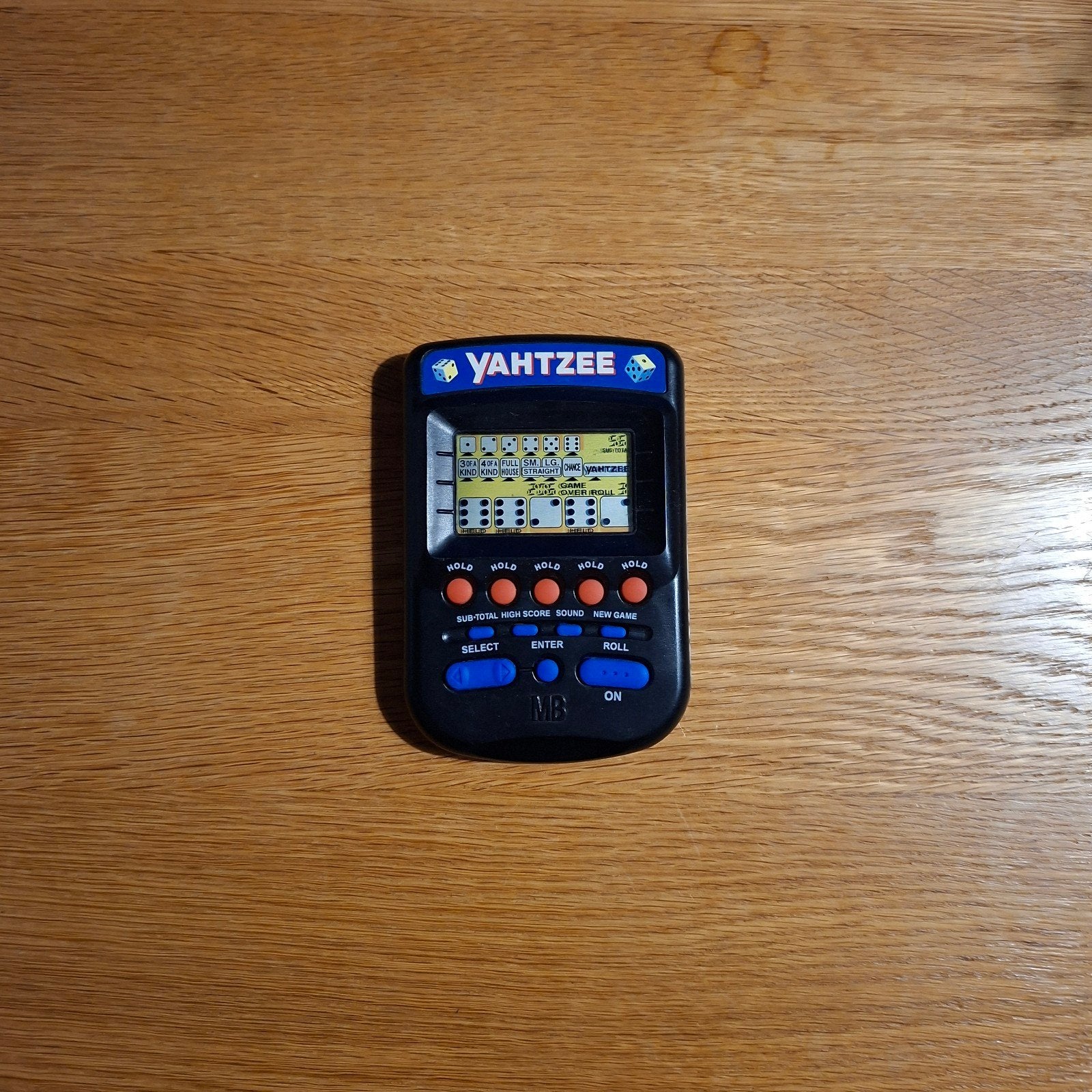 Vintage Yahtzee Elektronisch Handheld Spel MB Game 1995s, Een of twee spelers, Ophalen of Verzenden, Gebruikt, MB Games