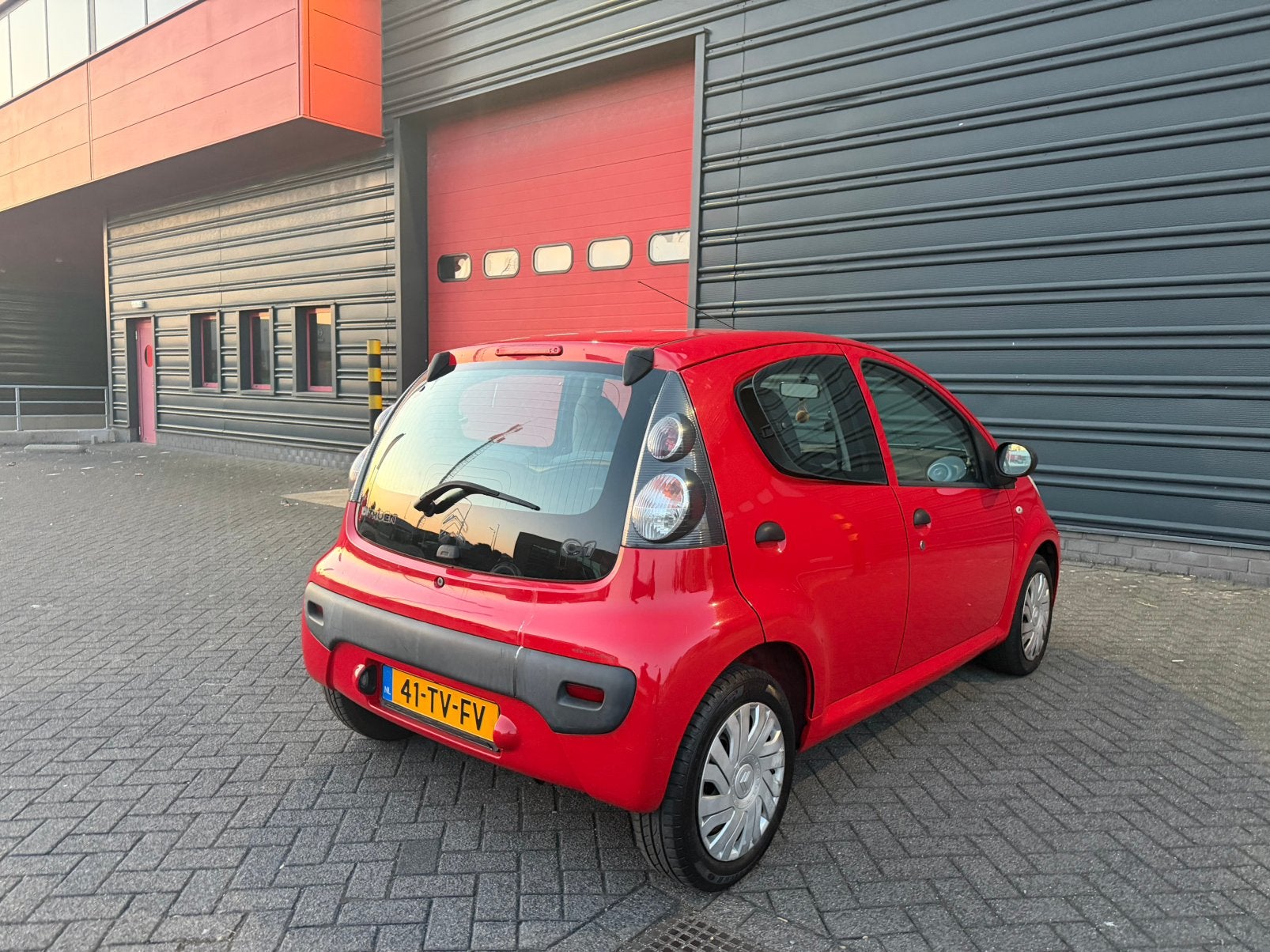Citroën C1 1.0 5-DRS 2007 Rood, Auto's, Citroën, Voorwielaandrijving, 4 stoelen, C1, 68 pk