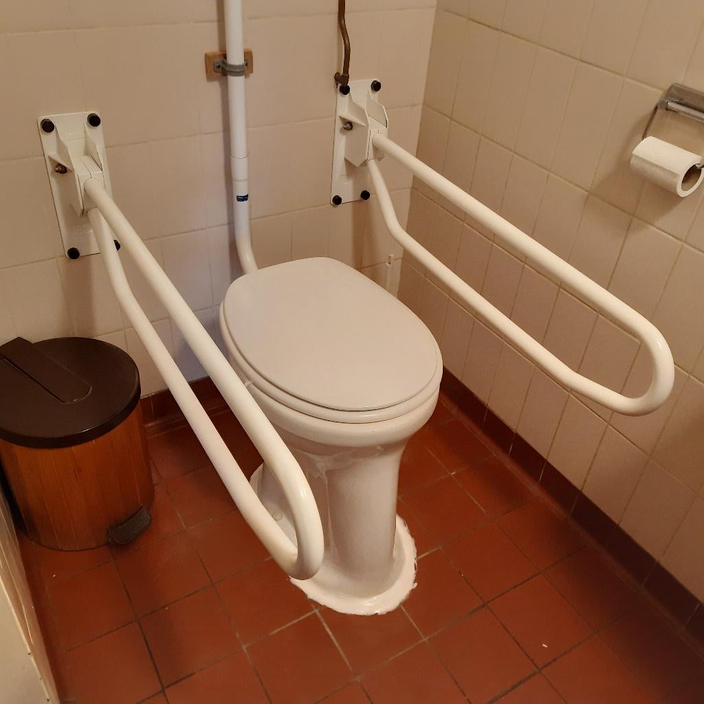 LINIDO opklapbare toilet wc beugels 2 stuks, Ophalen, Zo goed als nieuw