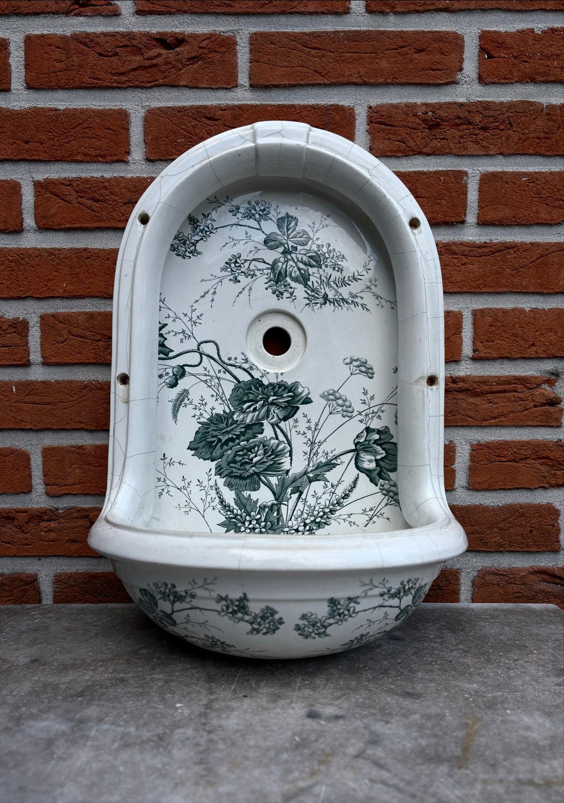 Antieke faience lave-mains / wandfontein ca. 1890–1910, Zo goed als nieuw, Minder dan 25 cm, Minder dan 100 cm, Wasbak of Wastafel