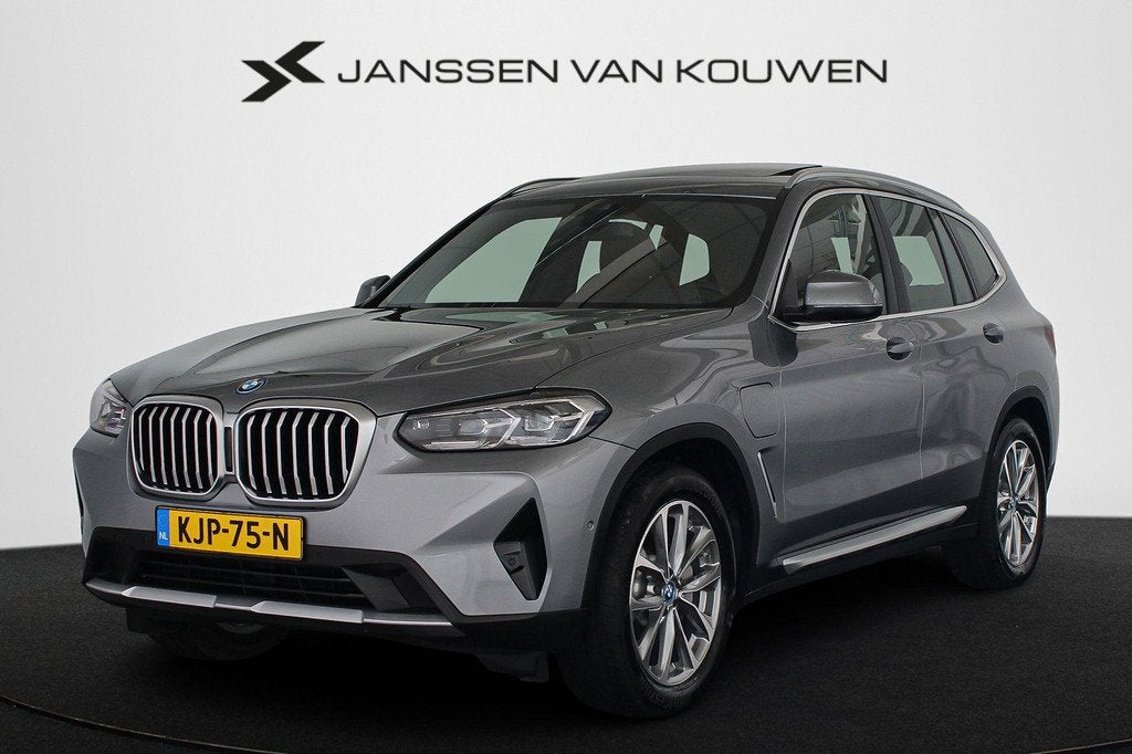 BMW X3 xDrive30e Panoramadak Merino Leder Apple CarPlay Acht, 1998 cc, Gebruikt, 4 cilinders, 2000 kg