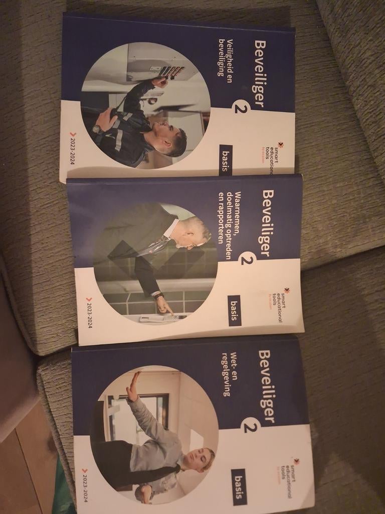 Gratis leerboeken beveiliger 2, Ophalen, Overige niveaus
