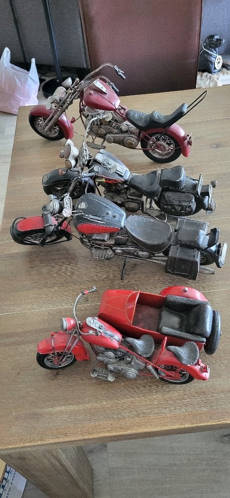 5 stuks Miniatuur motoren, Ophalen, Zo goed als nieuw, Motoren