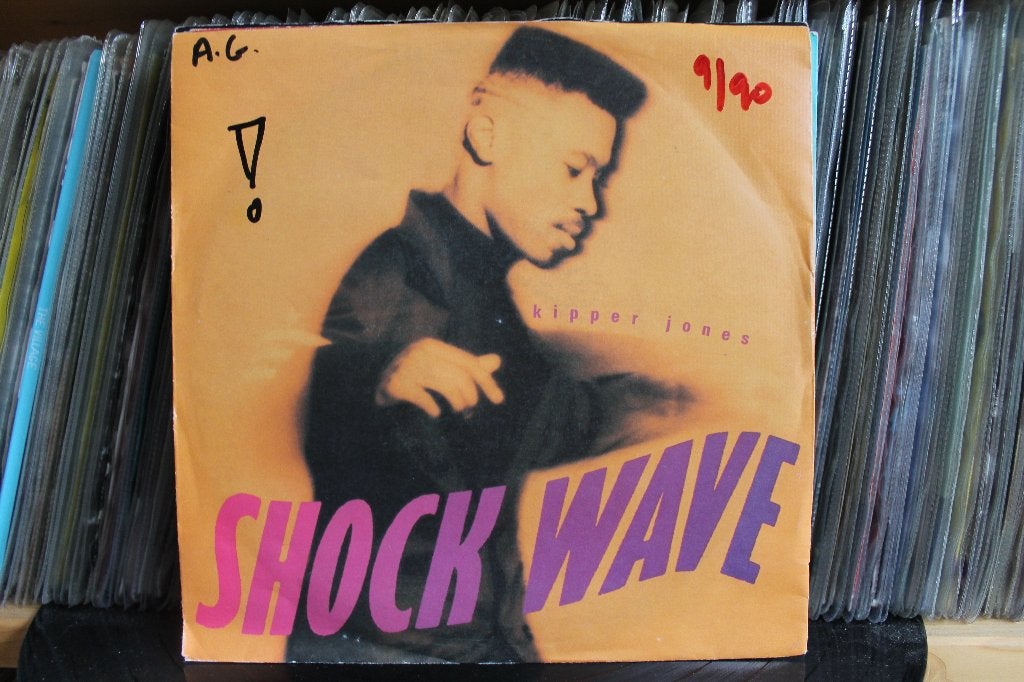 7" Single Kipper Jones - Shockwave (7"Edit) / The N.M.E., Gebruikt, 7 inch, Ophalen of Verzenden, Pop