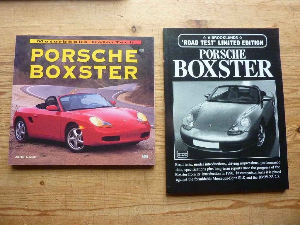 Porsche Boxster twee boeken, Boeken, Auto's | Boeken, Gelezen, Diverse auteurs, Ophalen of Verzenden, Porsche