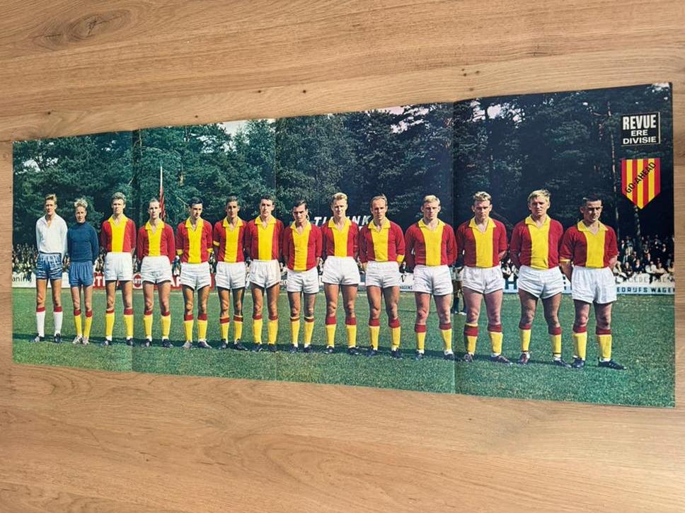 Go Ahead - jaren 60 - uitklapposter, Verzamelen, Sportartikelen en Voetbal, Ophalen of Verzenden, Overige binnenlandse clubs, Poster, Plaatje of Sticker