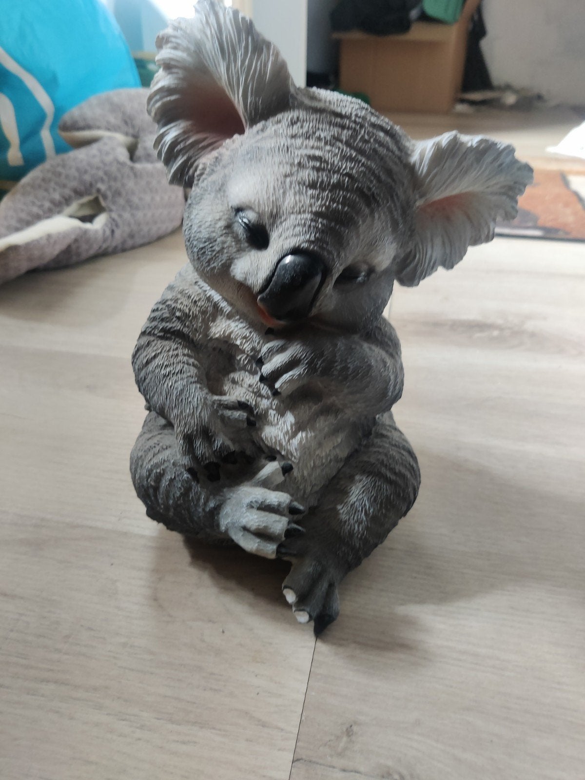 Leuke Koala Decoratiebeeld - Perfect voor Huis of Tuin, Overige stijlen, Ophalen of Verzenden, Zo goed als nieuw, Grijs