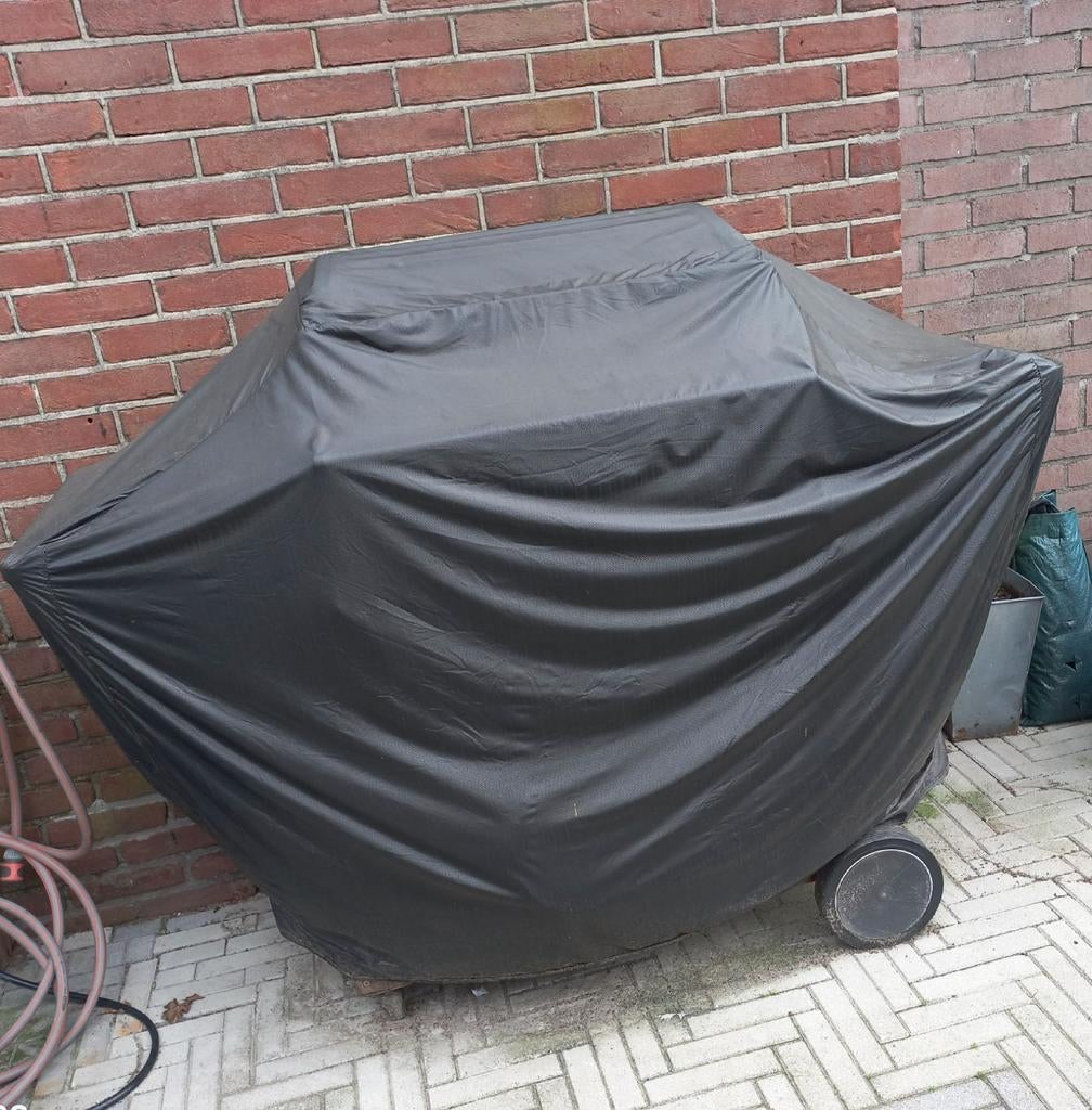 BBQ  voor een bos bloemen mag deze opgehaald worden, Ophalen of Verzenden, Gebruikt