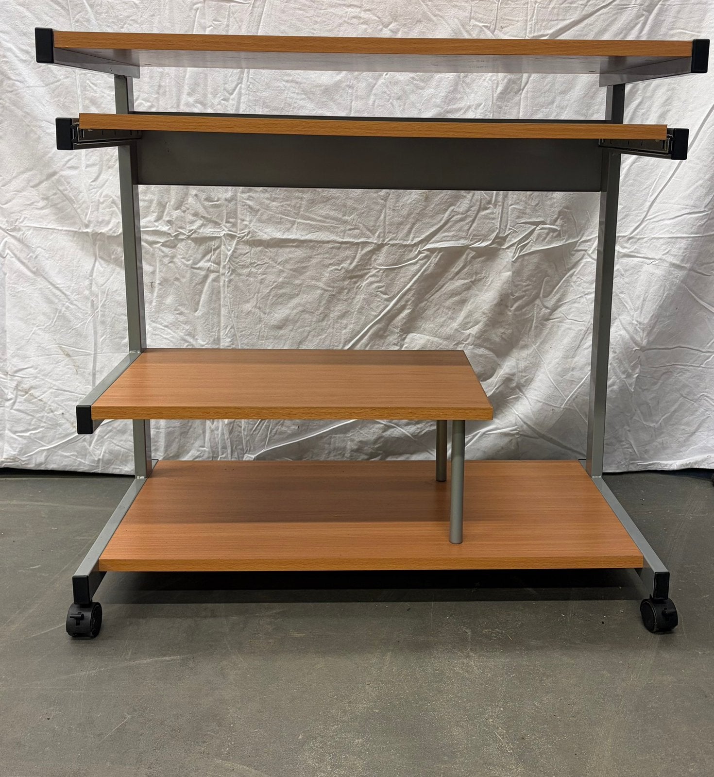 Computer tafel, Huis en Inrichting, Ophalen, Zo goed als nieuw, 70 tot 120 cm