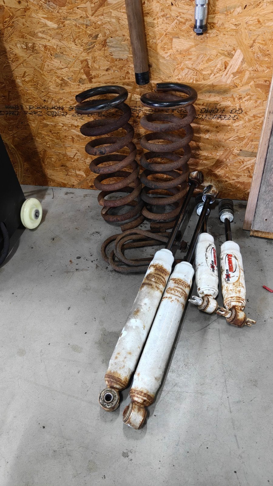 Dodge Ram 1500 2wd schokdempers., Ophalen of Verzenden, Gebruikt, Dodge