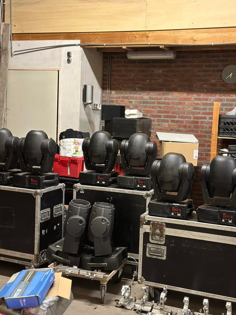 6stuks Martin Mac250+2stuks mac 250 wash, Martin, Gebruikt, Ophalen of Verzenden, Kleur
