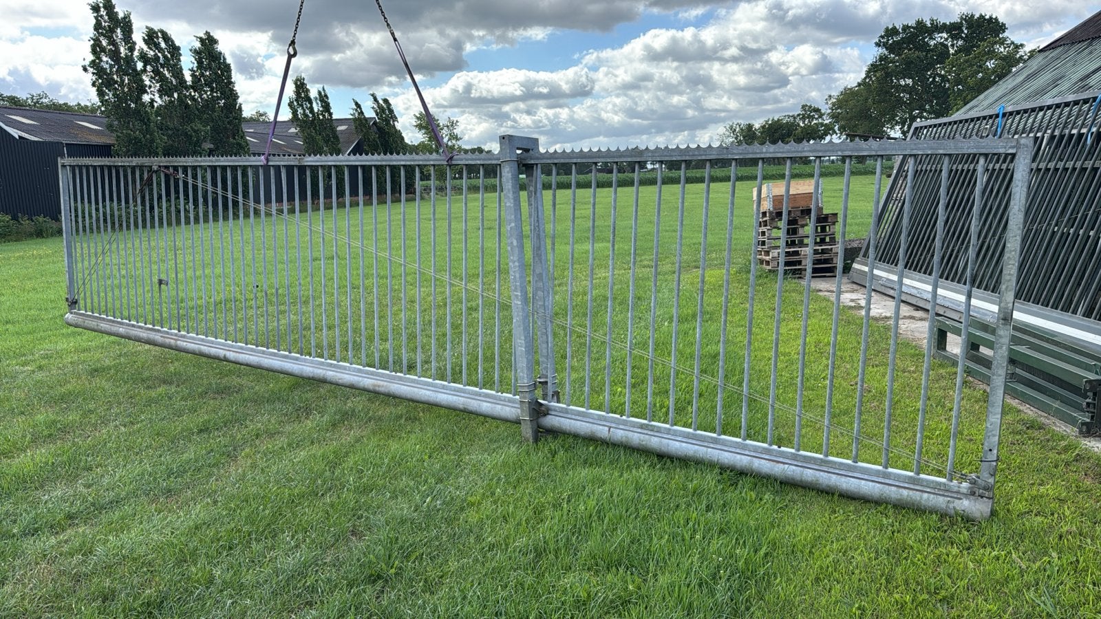 Schuifhek/schuifpoort 9m lang, 1.80m hoog met 3 palen, Ophalen, Met poort, Gebruikt, Overige typen
