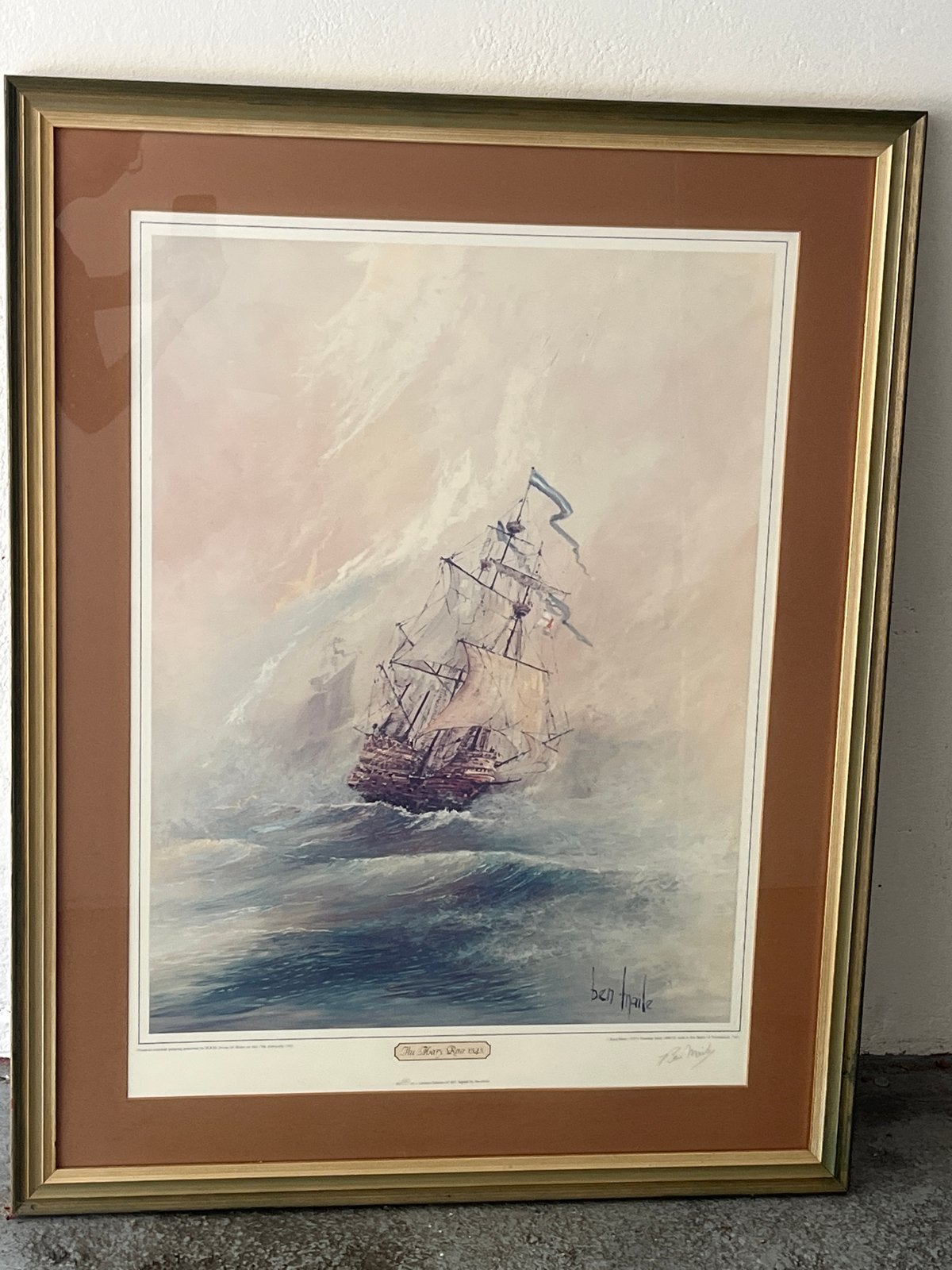 Ingelijste print 'The Mary Rose 1545' gesigneerd door Ben Ma, Antiek en Kunst, Ophalen, Maritiem / water, Realistisch, Gesigneerd