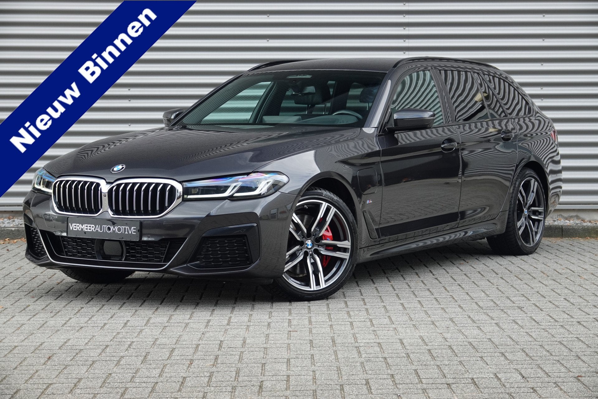 BMW 5 Serie Touring 530e xDrive High Executive | M-Sport | L, 1935 kg, Gebruikt, 4 cilinders, 120 €/maand