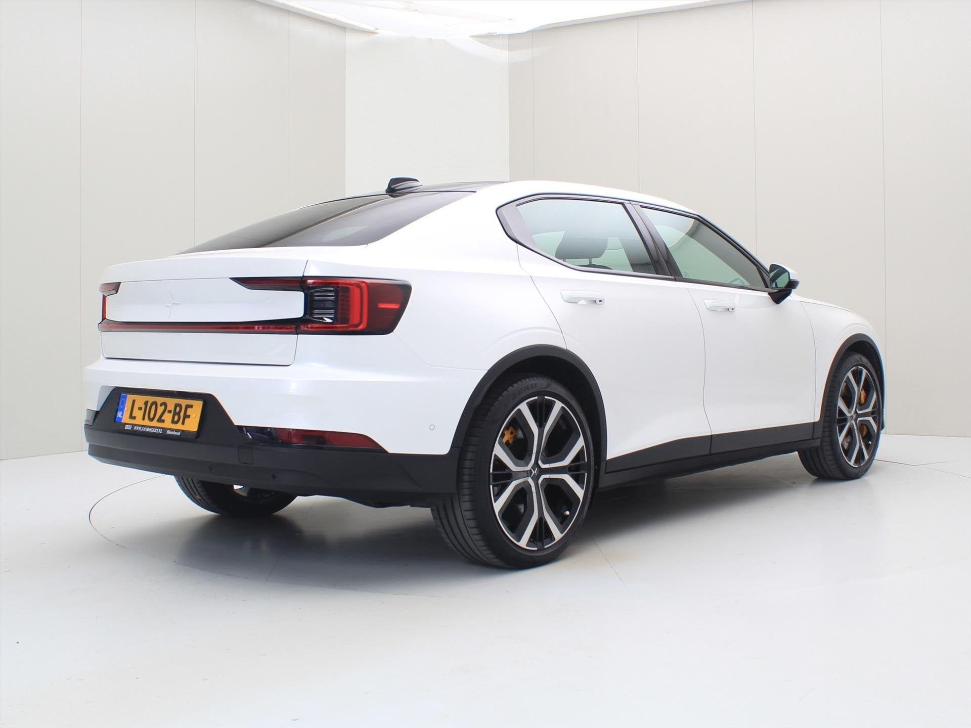 Polestar 2 Long Range Dual Motor 408pk Performance Pack 92%, Polestar 2, Stof, Gebruikt, Zwart