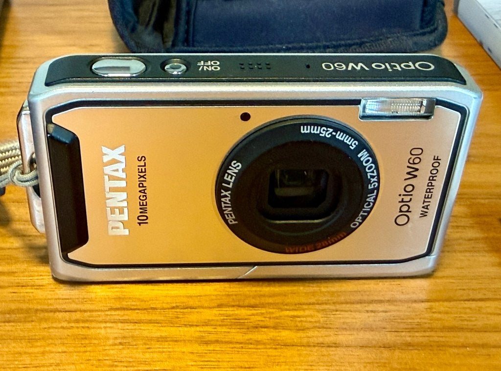 Pentax Optio W60 digitale compactcamera, Audio, Tv en Foto, Ingebouwde flitser, Accu, Gebruikt, 10 megapixels