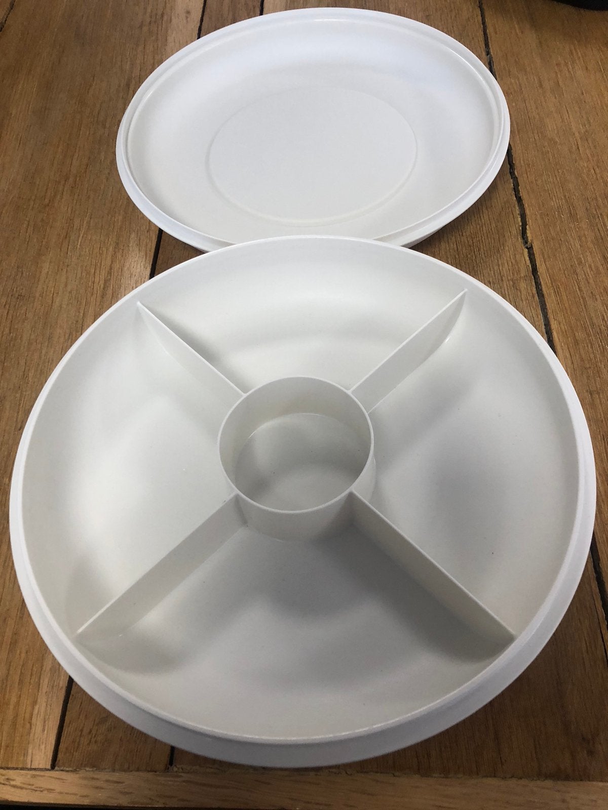 Tupperware hapjesschaal ø 27 cm, Huis en Inrichting, Keuken | Tupperware, Ophalen of Verzenden, Zo goed als nieuw, Overige typen