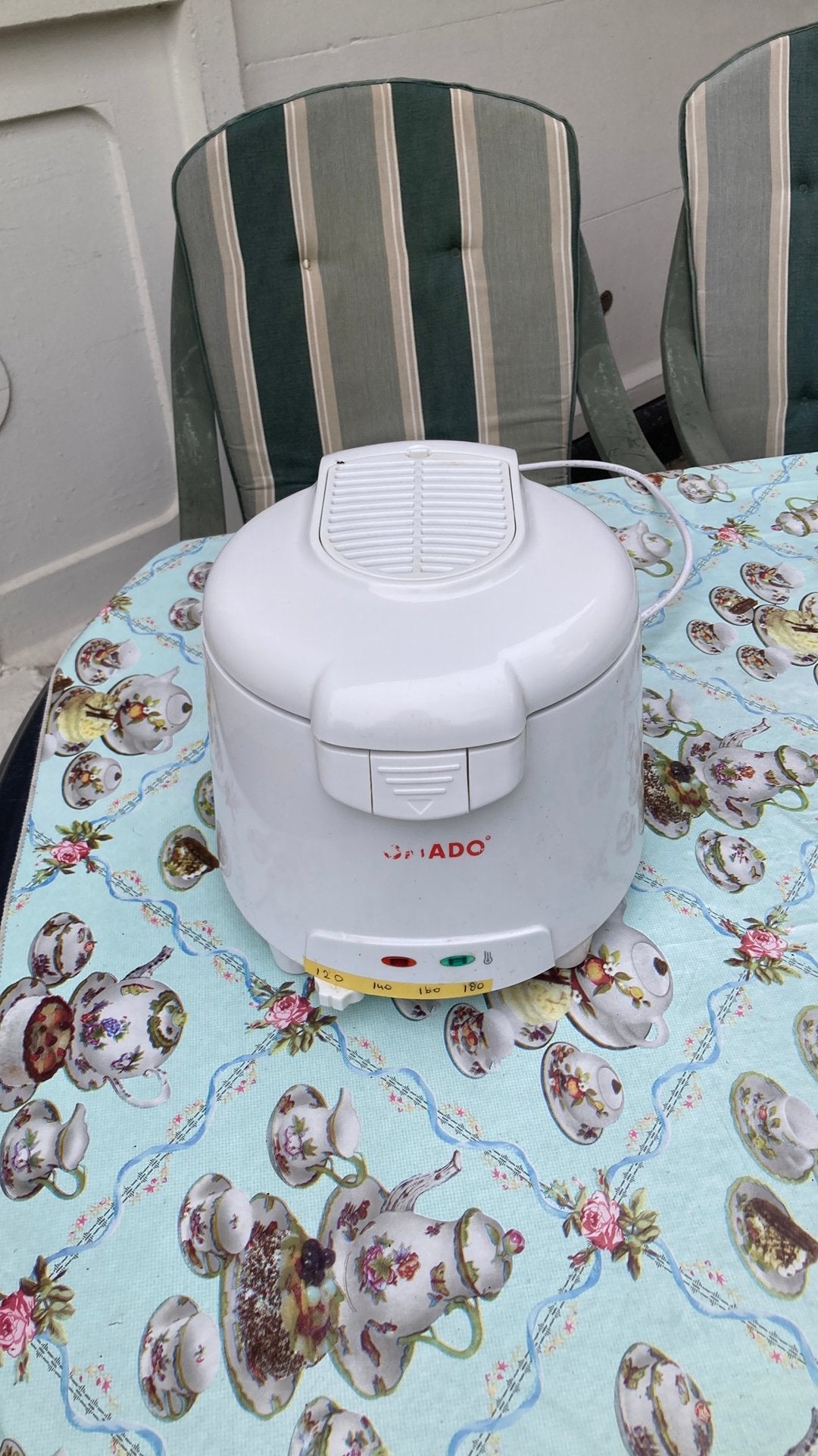 Tomado elektrische frituurpan 1400-1600wat, Ophalen, Zo goed als nieuw