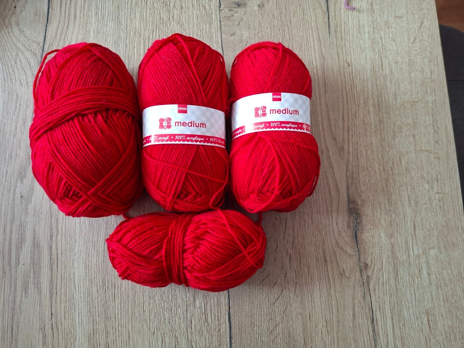 Hema rood acryl garen 100 gram, Hobby en Vrije tijd, Ophalen of Verzenden, Nieuw, Breien of Haken, Wol of Garen