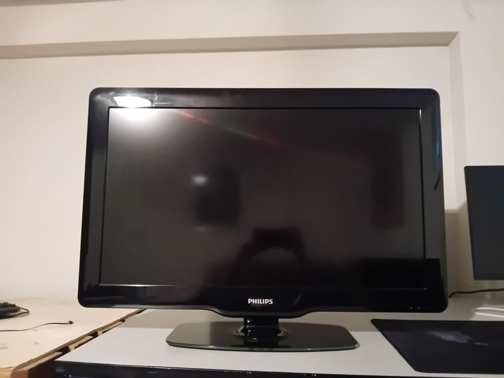 Philips 32 inch lcd tv, Audio, Tv en Foto, Televisies, Ophalen, Philips, Gebruikt, 50 Hz