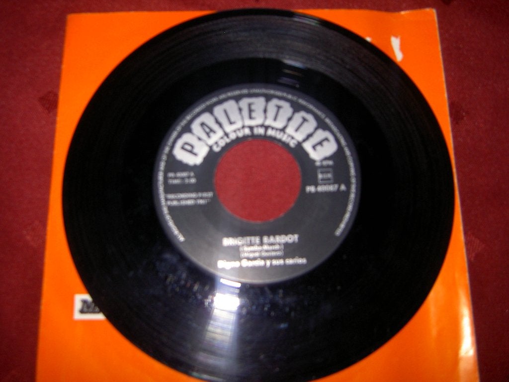 Digno Garcia Y sus carios, Ophalen of Verzenden, Gebruikt, 7 inch