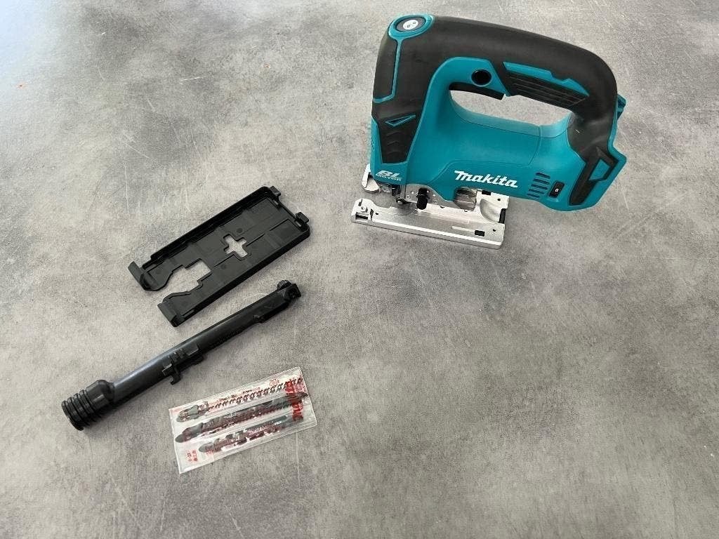 MAKITA 18V ACCU DECOUPEERZAAG DJV182ZJ BRUSHLESS lxt WIPZAAG, 75 tot 150 cm, Overige typen, Nieuw, Ophalen of Verzenden