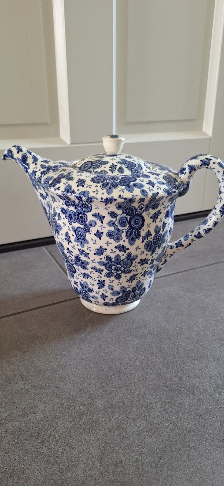 Antieke koffiepot 'Beatrix' Société Céramique Maestricht, Ophalen of Verzenden