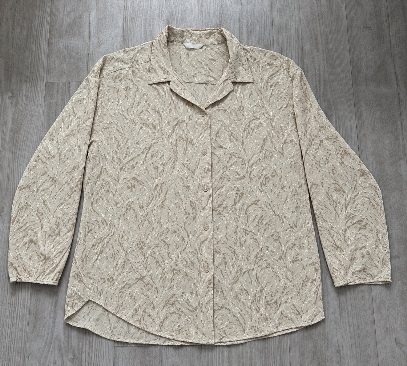 H&M Blouse met patroon, Kleding | Dames, Ophalen of Verzenden, Zo goed als nieuw, Maat 42/44 (L), Beige