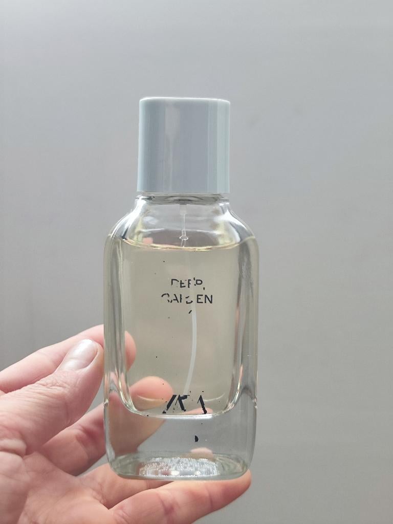 Zara perfume, Sieraden, Tassen en Uiterlijk, Uiterlijk | Parfum, Ophalen of Verzenden, Zo goed als nieuw