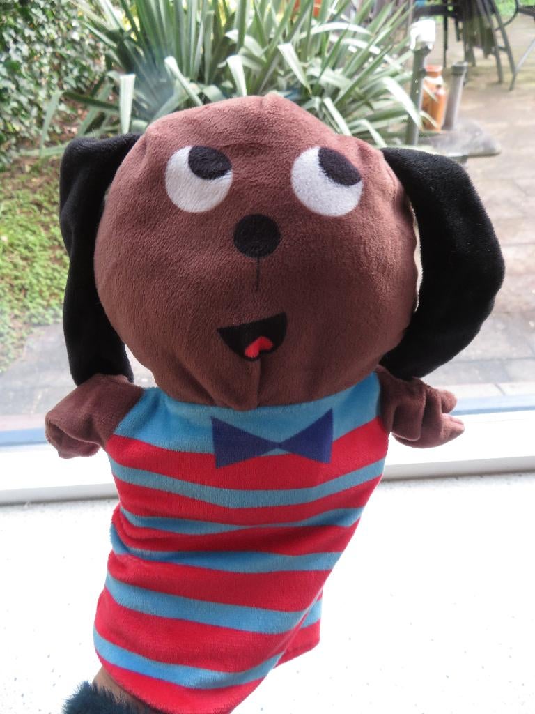 Handpop hond  van Zeeman zacht velours poppenkastpop, Ophalen of Verzenden, Zo goed als nieuw, Overige typen