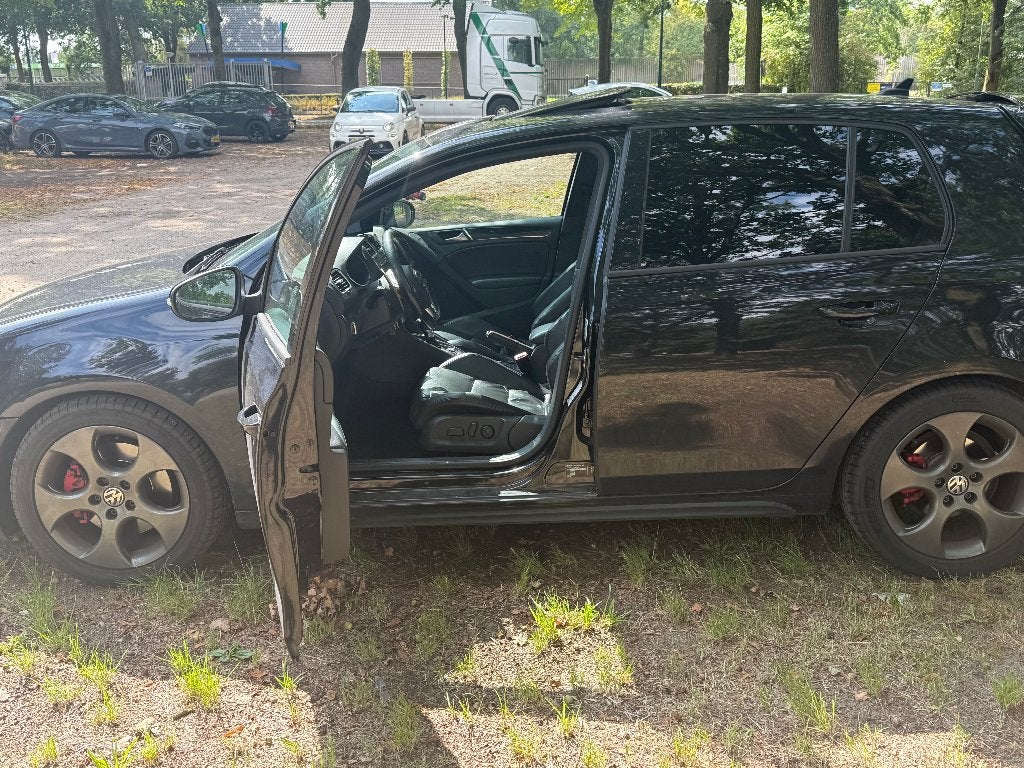 Volkswagen Golf 2.0 GTI 155KW DSG 2012 Zwart, Euro 5, Zwart, 4 cilinders, Zwart