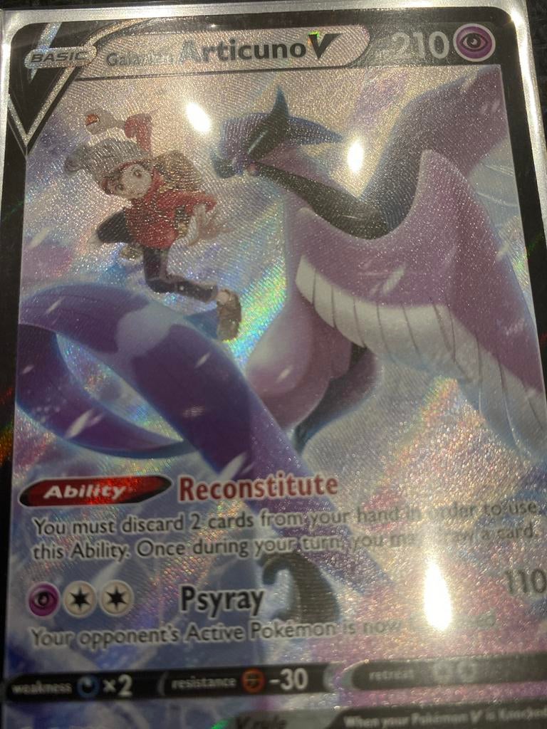 Pokémon Kaart: Galarian Articuno V (Foil), Ophalen of Verzenden, Zo goed als nieuw, Losse kaart, Foil