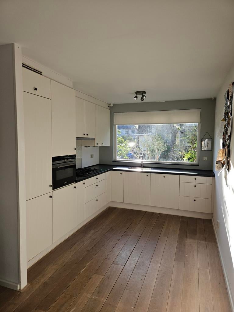 Complete keuken met Siemens, ATAG en Bosch apparatuur., Ophalen, Gebruikt, Wit, Hoekkeuken