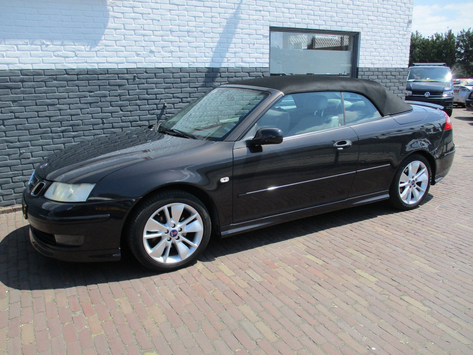 Saab 9-3 Cabrio 2.0t Vector Espresso black, Parkeersensor, Gebruikt, 4 cilinders, Cabriolet