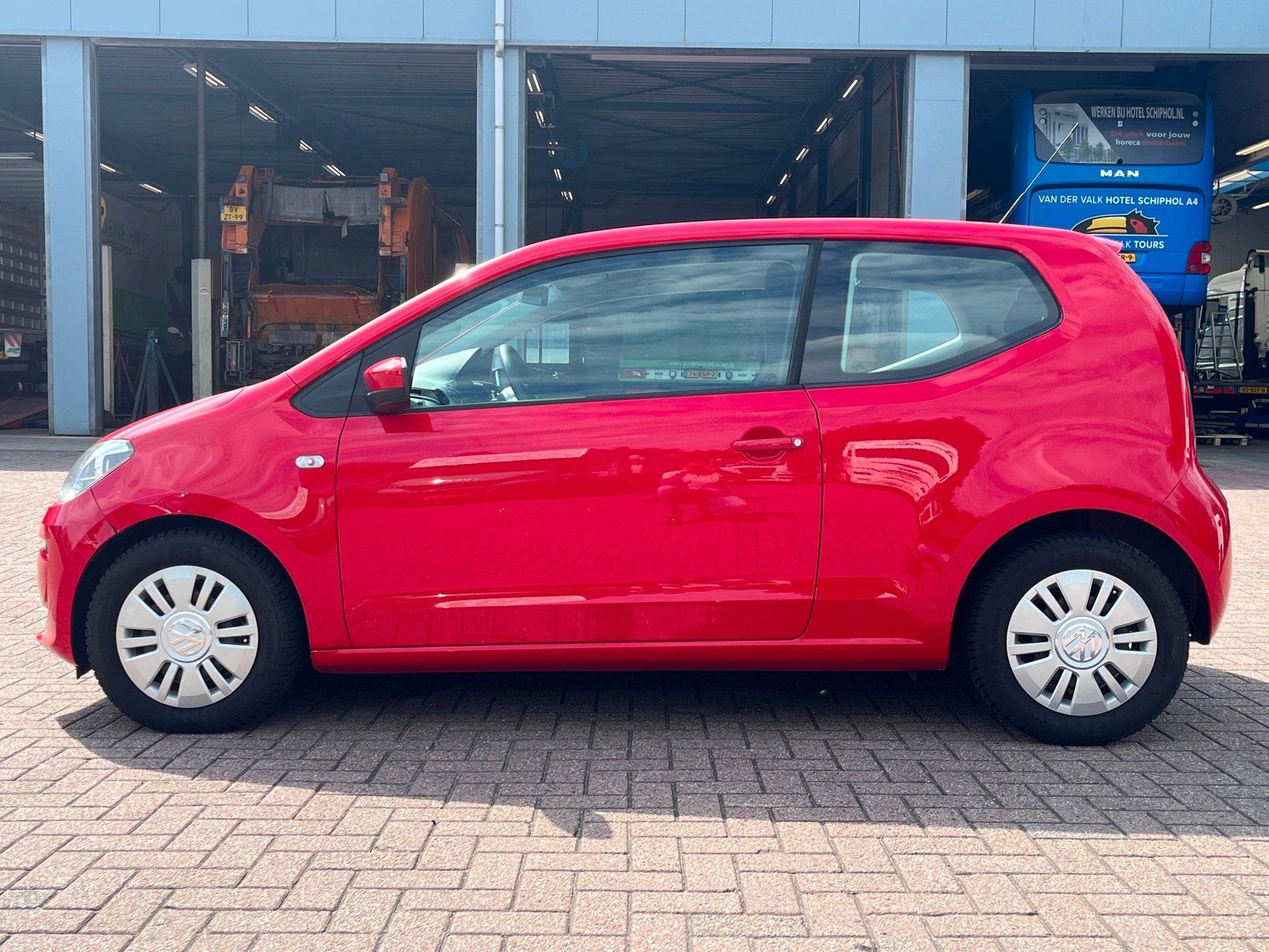 Volkswagen Up! 1.0 Move Up! BlueMotion | Airco | All Season, Auto's, Volkswagen, Voorwielaandrijving, Euro 5, Stof, Gebruikt