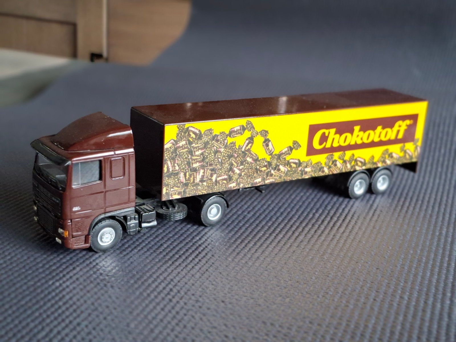 Daf truck met oplegger van Lion Cars, Ophalen of Verzenden, Zo goed als nieuw, Bus of Vrachtwagen, Lion Toys