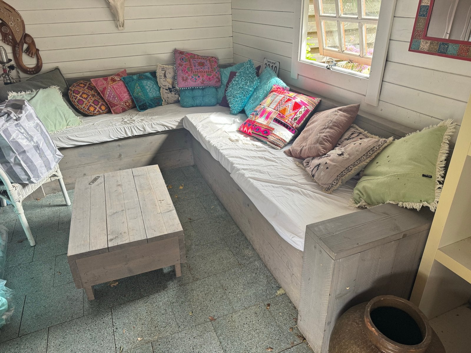 Steigerhouten hoekbank met opbergruimte, Ophalen, 250 tot 300 cm, Gebruikt, Hoekbank