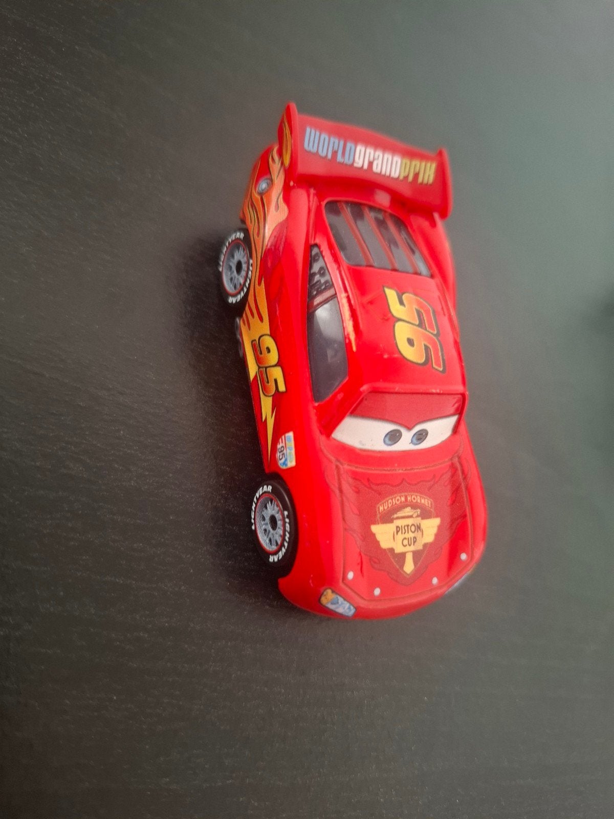 Bliksem McQueen speelgoedauto uit Disney Cars, Ophalen of Verzenden, Gebruikt