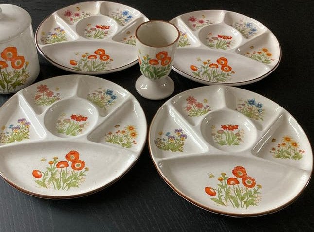 Vintage Wildflower fondue borden, voorraad pot en drinkbeker, Ophalen of Verzenden, Aardewerk, Overige stijlen, Bord(en)