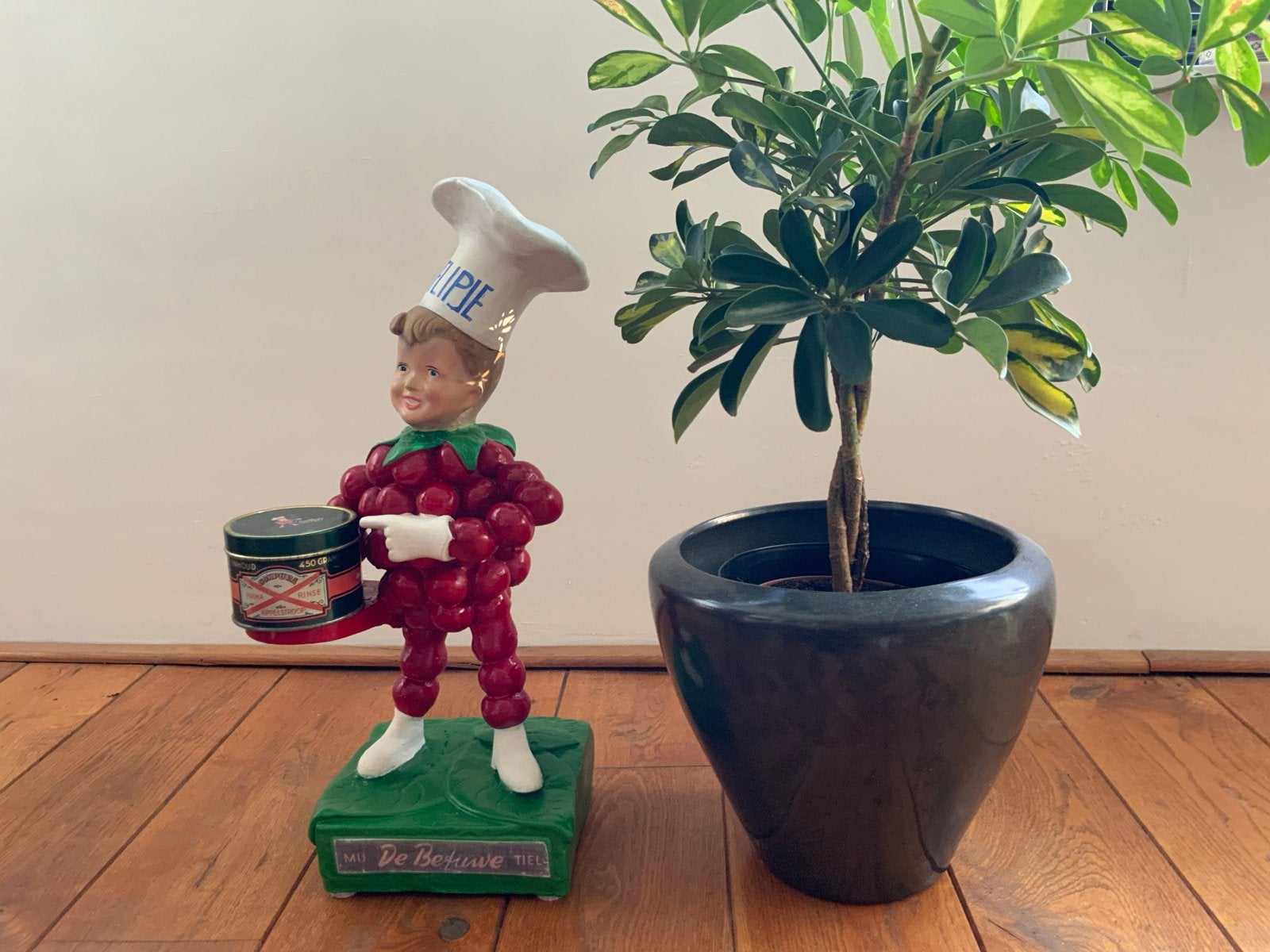 Vintage Flipje de Betuwe toonbankbeeldje met blikje, Ophalen, Gebruikt