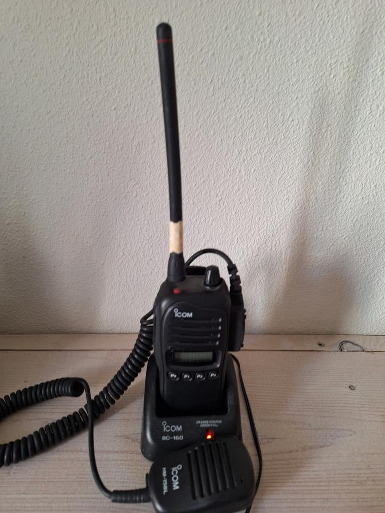 ICOM portofoon I-CF 3022S, Gebruikt, Mvs, 5 tot 15 km, Ophalen of Verzenden