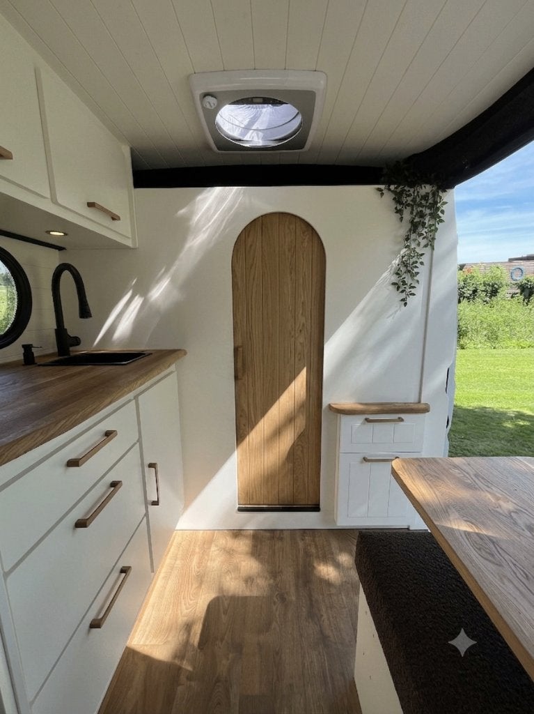 Luxe OFF GRID tiny house op wielen - NIEUW (2026), Automaat, Buscamper of Camperbus, Fiat, Diesel