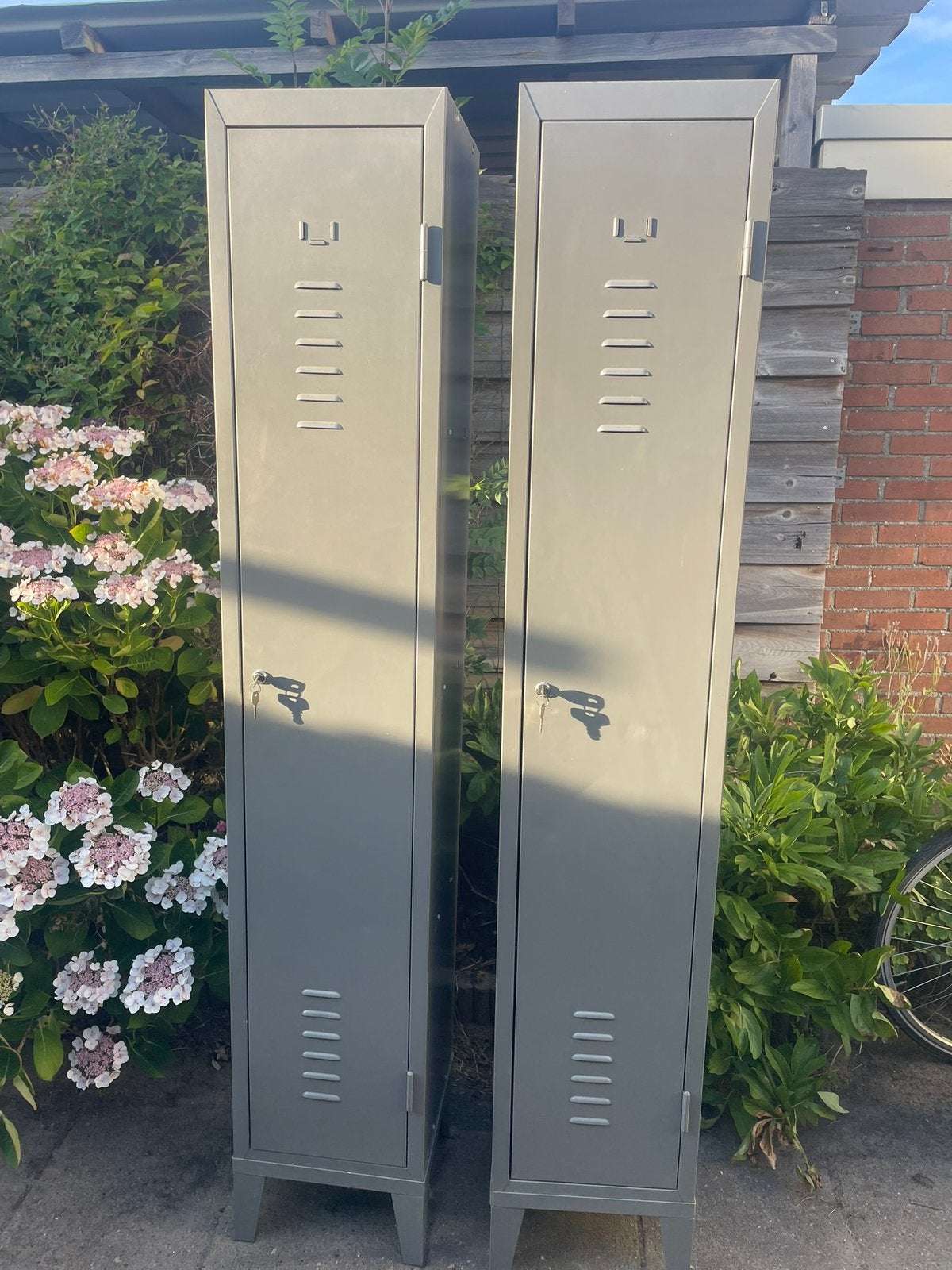 Locker kasten, Ophalen, Zo goed als nieuw