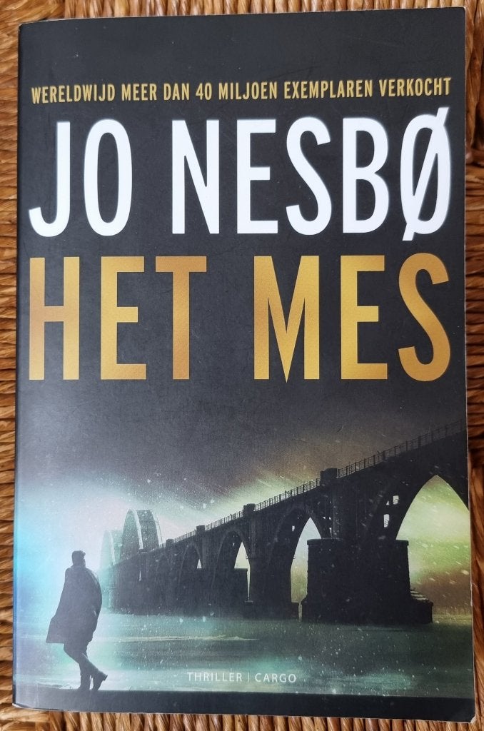 Het mes - Jo Nesbø - thriller Harry Hole - IGST, Ophalen of Verzenden, Gelezen, Jo Nesbø, Scandinavië