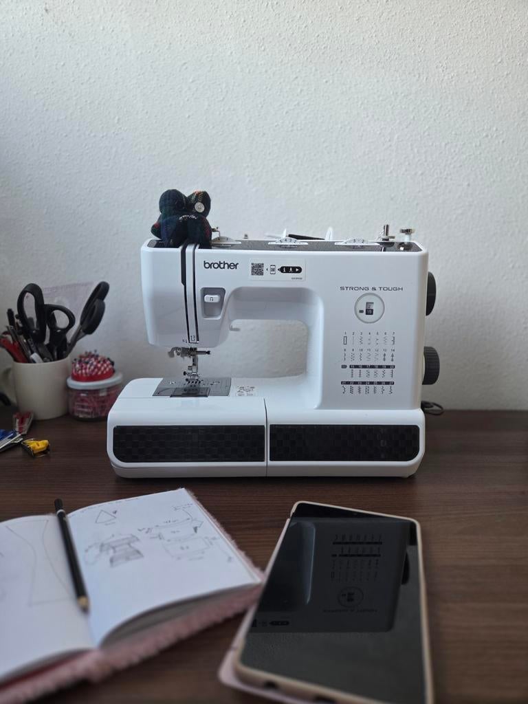 Naaister - kleding vermaken & op maat maken, Ophalen, Zo goed als nieuw