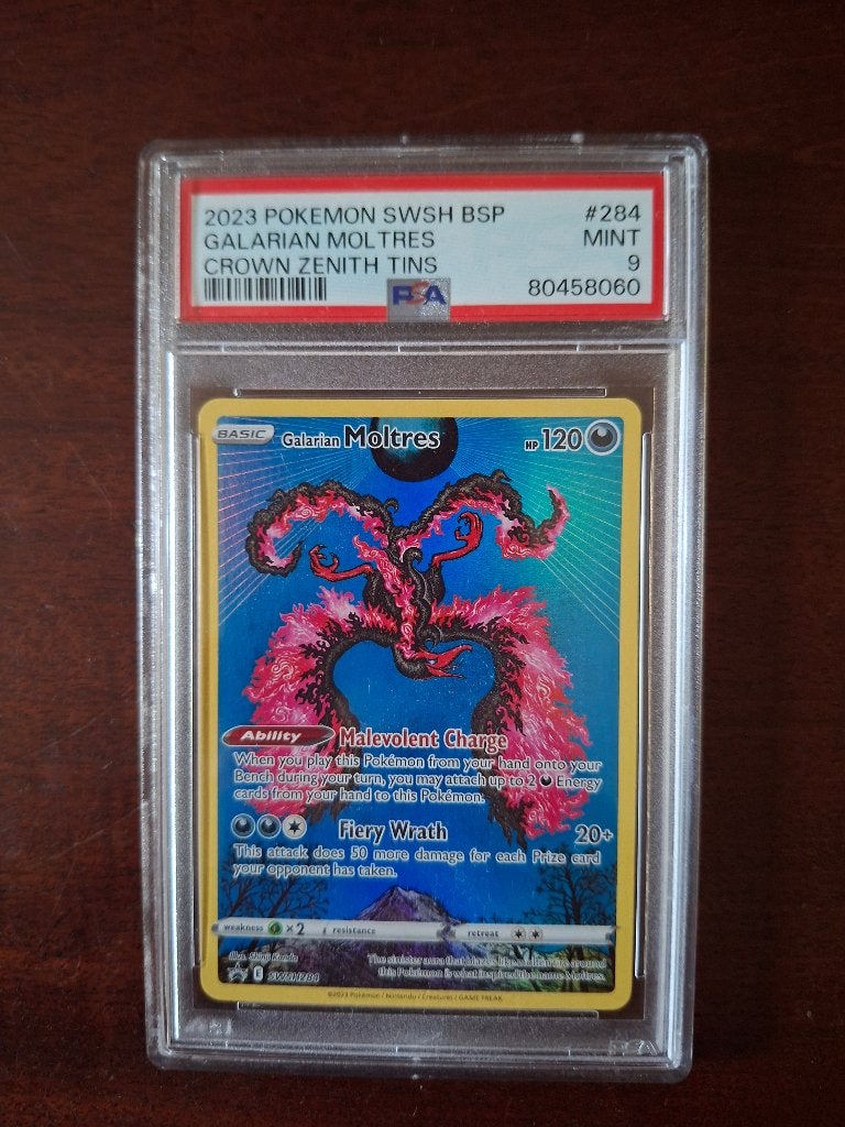 Pokemon - 2023 - Crown Zenith - Galarian Moltres, Hobby en Vrije tijd, Ophalen of Verzenden, Zo goed als nieuw, Losse kaart, Foil