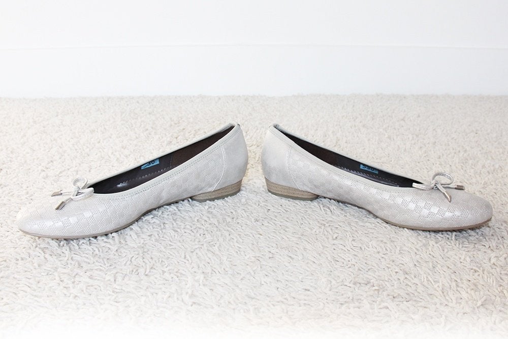 Mooie Jenny Instappers (Maat 9|39) - s8 € 45,-, Overige kleuren, Instappers, Nieuw, Ophalen of Verzenden