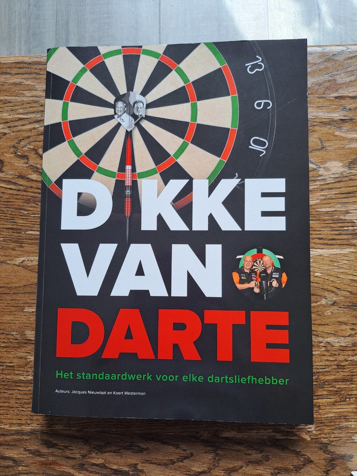 Dikke van Darte: Het standaardwerk voor elke dartsliefhebber, Ophalen of Verzenden, Nieuw, Jacques Nieuwlaat en Koert Westerman